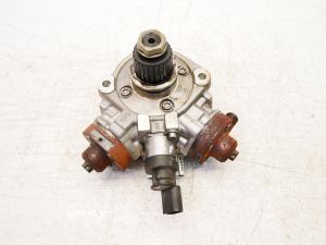 Pompe haute pression pour Audi VW 3,0 TDI CRCA CRC 0445010677 059130755CB