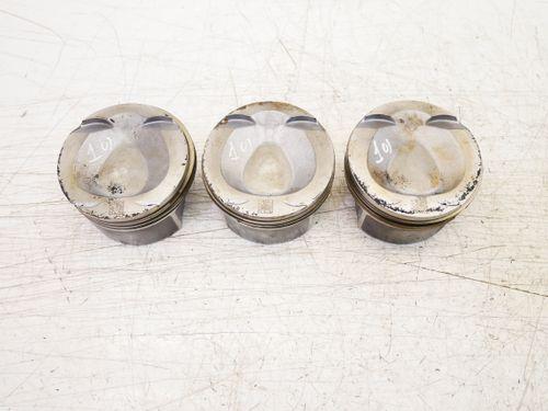 3x pistons pour Mercedes Benz 1,8 C 250 CGI M271.860 271.860 0821RA