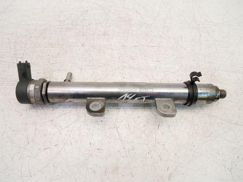 Tube Rail pour Land Rover 3,0 SDV6 TD 4x4 306DT CK5Q-9D280-AB