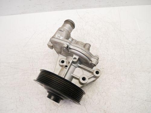 Pompe à eau pour Land Rover 2,2 TD4 4x4 DT224 Puma BK3Q-8A558-CB