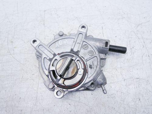 Pompe à vide pour Mercedes 2,5 C CLC 230 250 272.920 M272 A2722300465