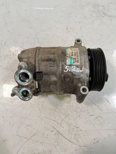 Compresseur de climatisation pour Land Rover 4,4 V8 SDV8 4x4 448DT 8W83-19D629-AD