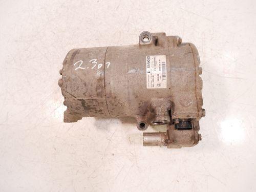 Compresseur de climatisation pour Mercedes Classe C W205 2,0 C 350 e M 274.920 A0008302800