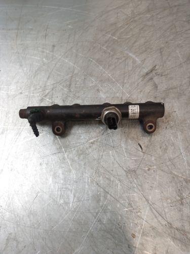 Rail-tube pour Citroën Peugeot C4 C5 308 508 2,0 Blue HDI AHX DW10FD 9674300080