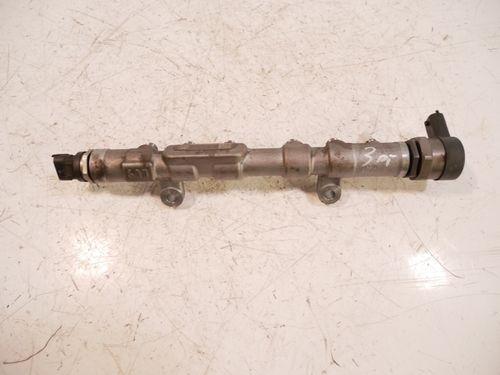Tube Rail pour Land Rover 2,0 D 204DTD G4D3-9D280-AA