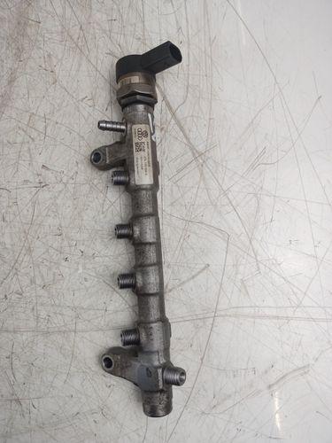 Rail-tube pour Audi Seat A4 A5 Q5 Exeo 2,0 TDI CJCA CJC 03L130089Q