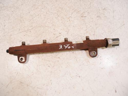 Tube Rail pour Land Rover 3,6 V8 368DT 6H4Q-9D280-BB