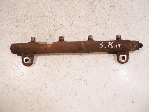Tube Rail pour Land Rover 3,6 V8 368DT 6H4Q-9D280-AB