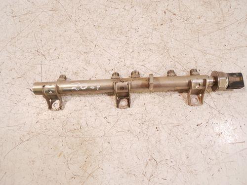 Rail d\'injecteurs pour BMW 2,0 320i N43B20A N43 7562474