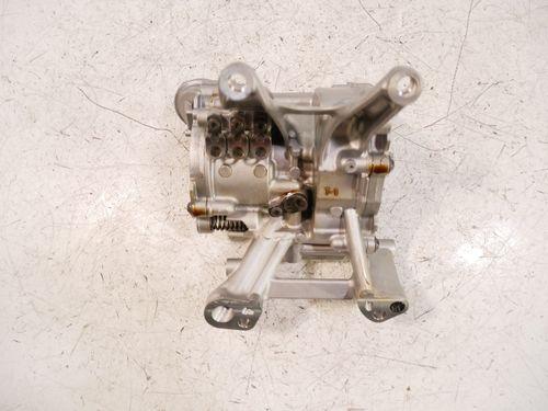 Pompe à huile pour BMW 1,5 sDrive 18i B38A15A B38 8631810