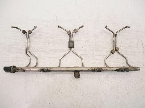 Rail d\'injecteurs pour BMW 3,0 Benzin S55B30A S55 7620946