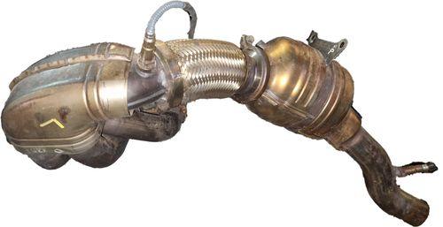 Catalyseur pour Ferrari 458 Spider 4,5 V8 F136FB F136 FB gauche