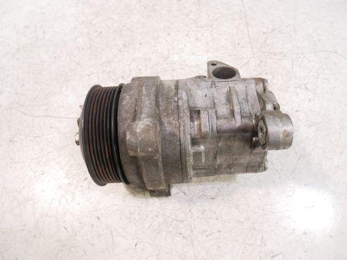 Pompe servo pour BMW 4,4 V8 S63B44B S63B44T2 S63 6856684
