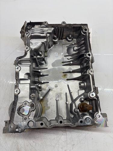 Carter d\'huile pour Volvo 2,0 B4 Hybrid B420T5 32137342