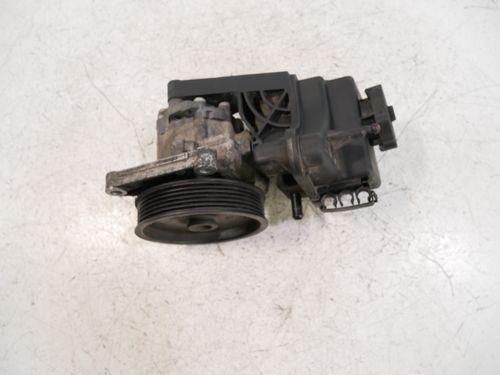 Pompe servo pour Mercedes 2,2 CDI OM651.940 651.940 OM651 A0064667801