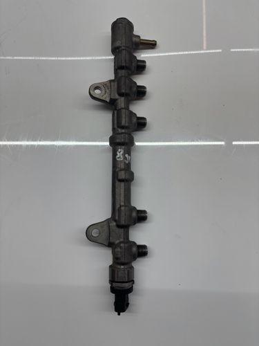 Rail-tube Pour Peugeot Citroën Nemo Bipper 1,3 HDi F13DTE5 FHZ 55232355