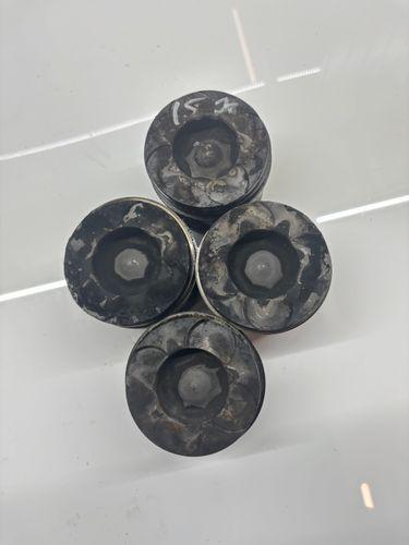 4x pistons Pour Peugeot Citroën Nemo Bipper 1,3 HDi F13DTE5 FHZ 062772