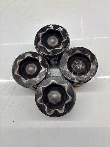 4x pistons pour Mazda 3 BL 1,6 MZR CD Y6 Y650 Y655 174