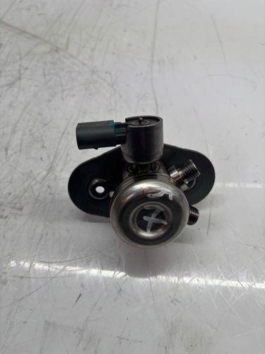 Pompe à carburant Pour BMW Série 5 F10 F11 2,0 528i N20B20A N20 7584461