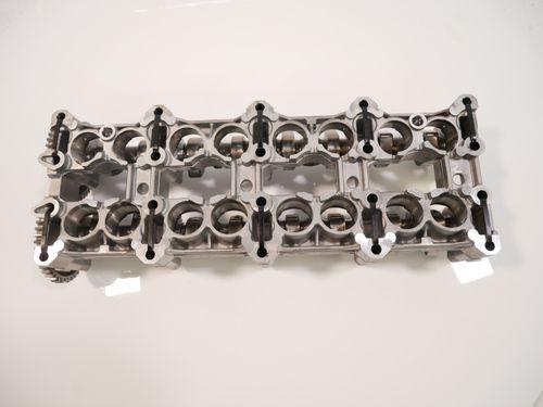 Carter d'arbre à cames pour Mercedes 2,2 CDI OM646.986 R6110510101 R6110510001
