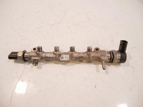 Rail-tube pour Audi Seat Skoda VW Octavia 1,6 TDI CLHA CLH 04L089B