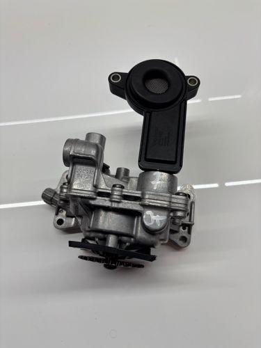 Pompe à huile Pour Volvo XC90 II 2,0 T6 B4204T27 31401488