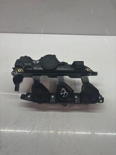 Couvercle de soupape Pour Renault Trafic II 2,0 dCi M9R786 8200836881