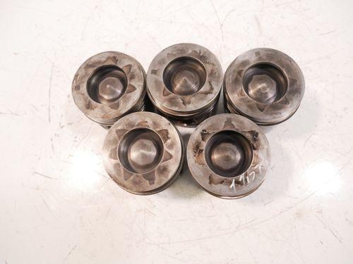 5x pistons pour BMW Série 8 G14 G15 G16 3,0 840 d B57D30B B57 84L132 8598757