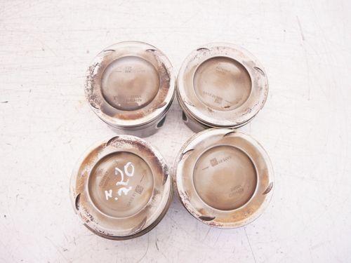 4x pistons pour Mercedes Classe C 2,0 C200 M274.920 274.920 A2741517 A2740302417