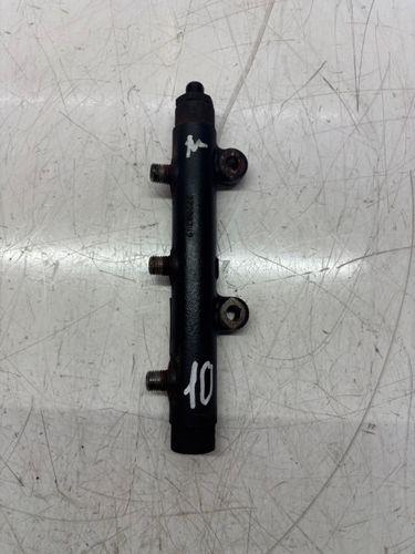 Rail-tube pour Land Rover 2,7 TD 4x4 276DT AJD 7H2Q-9D280-DD