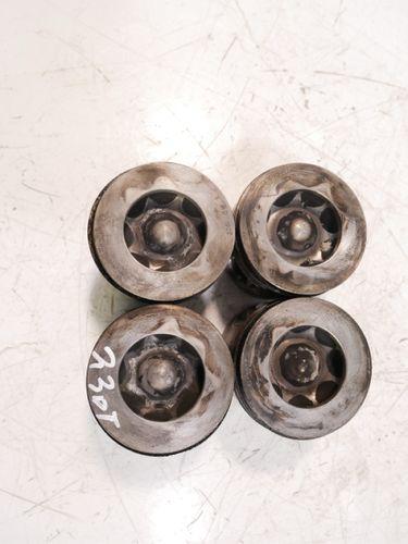 4x pistons pour Jaguar F-Pace X761 2,0 TD4 204DTD AJ20D4 083155