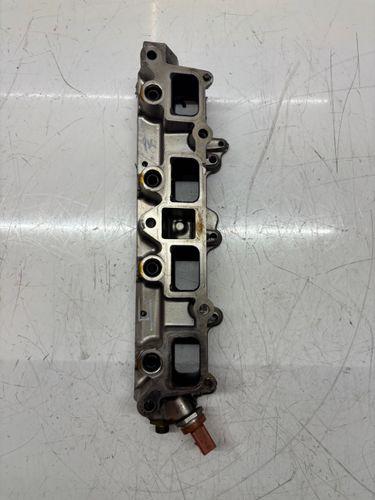 Barre d'injection pour Audi Seat Skoda VW A1 1,4 TSI CAXA CAX 03C133202AQ