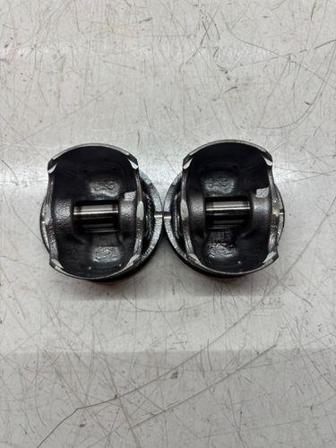 2x pistons pour Opel Astra K B 16 1,4 T LE2 B14XFL 12667052