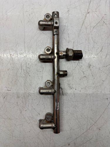 Barre d'injection Pour Mercedes Classe C 1,8 CGI M271.820 M271 271.820 A2710705495