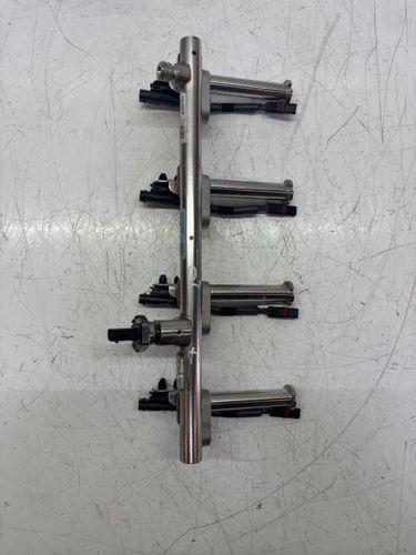 Rampe d'injection Pour Volvo XC40 2,0 B5 Mild Hybrid B420T2 31478396