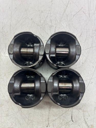 4x pistons Pour Ford Grand C-Max II 2,0 TDCi UFDB C20DD0X