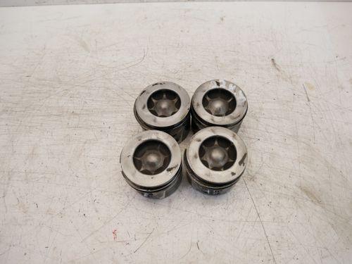 4x pistons pour Citroën Peugeot 1,6 HDi BH02 BHY DV6FD 75L149 1612784080