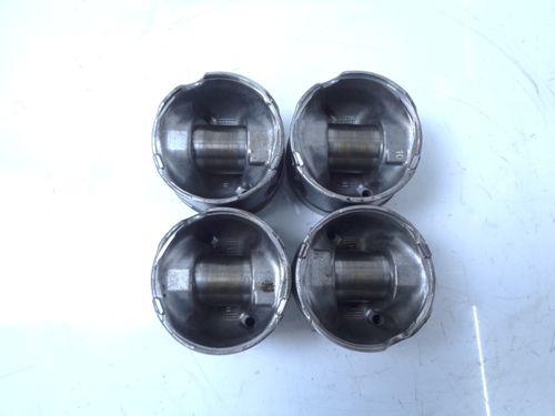 4x pistons pour Land Rover Evoque L538 2,0 D 204DTD AJ20D4 083155