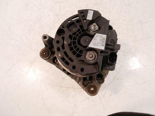 Alternateur pour Audi A4 B8 A5 Q5 2,0 TDI CAGB CAG 03G903016E