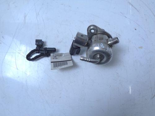 Pompe à carburant pour Audi A3 1,4 TFSI CXSB CXS 04E127025B