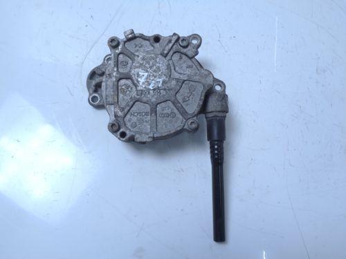 Pompe à vide pour Audi A4 B8 A5 2,0 TDI CAHA CAH 03L145100F