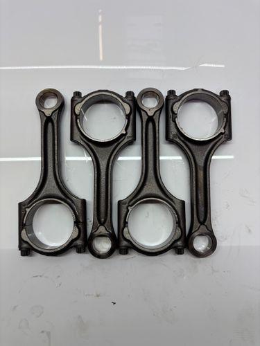 4x Bielle Pour Volvo V40 2,0 T2 B4204T38 31401957