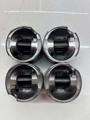 4x pistons Pour Audi A4 B8 A5 A6 C7 Q5 2,0 TDI CGLC CGL 03L107065AB