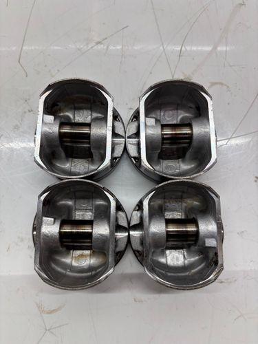 4x pistons Pour Suzuki Swift IV 1,2 essence K12B 12160-73K10