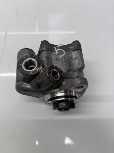 Pompe de direction assistée Pour Iveco Daily III 2,8 Diesel 8140.43N 7683955126