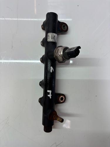 Rail-tube Pour Ford S-Max Galaxy III 2.0 TDCi T7CL 9674300080
