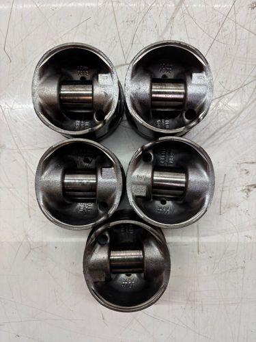 5x Piston Pour Volvo XC90 I 2,4 D5 AWD D5244T18 30750674