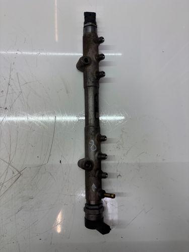 Rail-tube Pour Volvo XC90 I 2,4 D5 AWD D5244T18 31259011