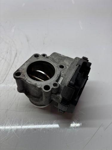 Clapet d'étranglement Ford Fiesta VI 1,4 TDCi F6JD 9673534480