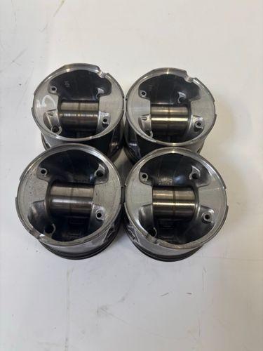 4x pistons Pour Ford Ranger ET 2,5 TDCi WLAA 6M34-6108-DA